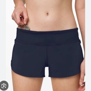 lululemon athletica Speedup Shorts 2.5” Inseam Size 6 Navy